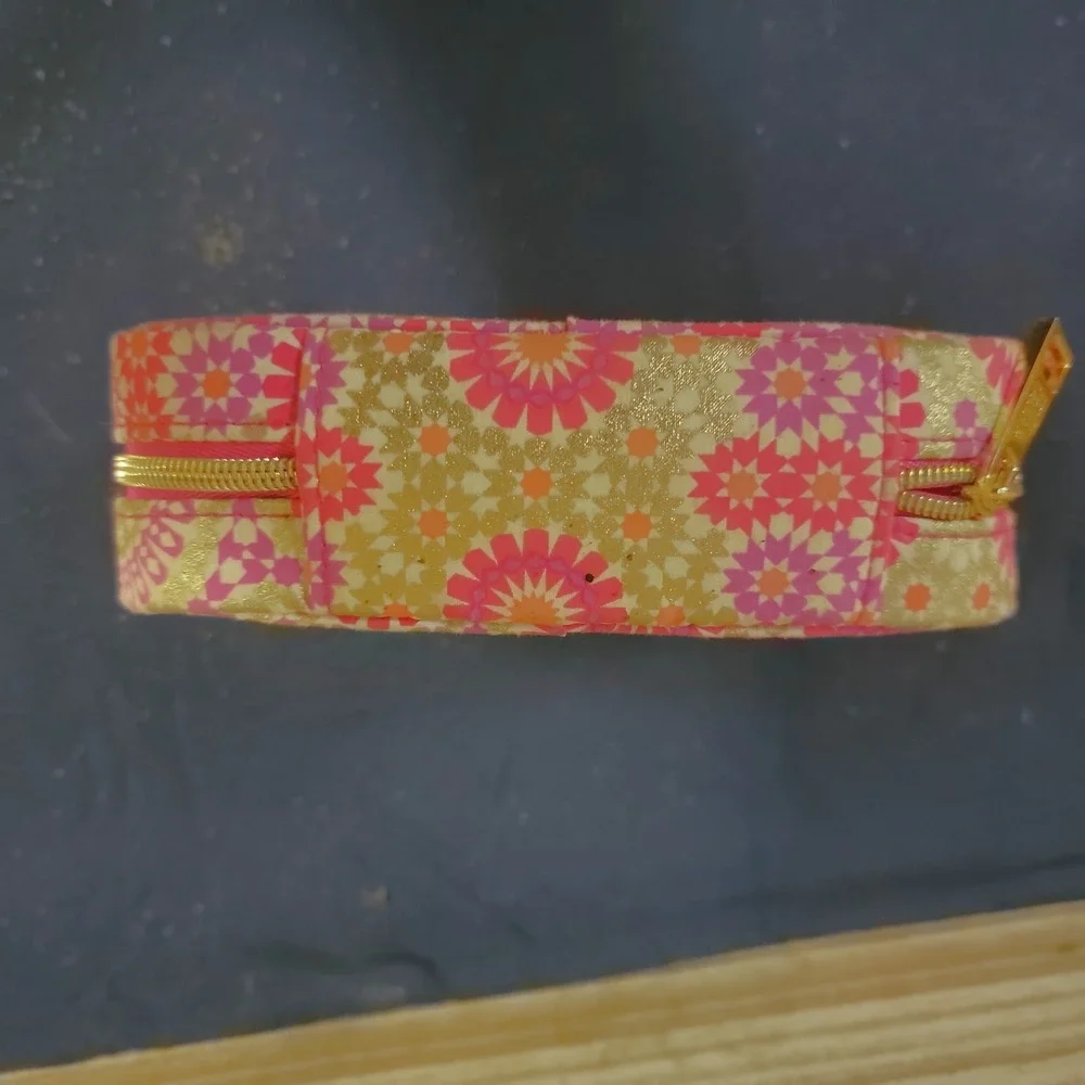 Estee Lauder Pink Gold Geometric Cosmetic Bag Makeup‎ Pouch Zip Case